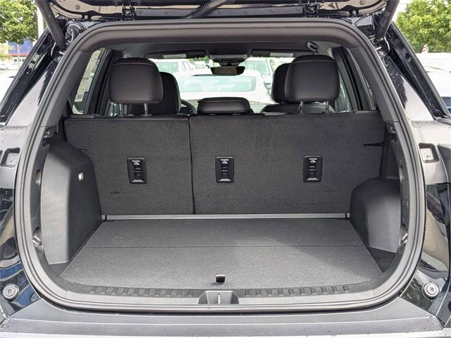 new 2025 Chevrolet Equinox car