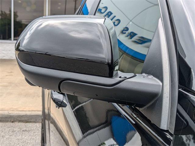 new 2025 Chevrolet Equinox car