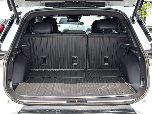 new 2025 Chevrolet Equinox EV car, priced at $43,940