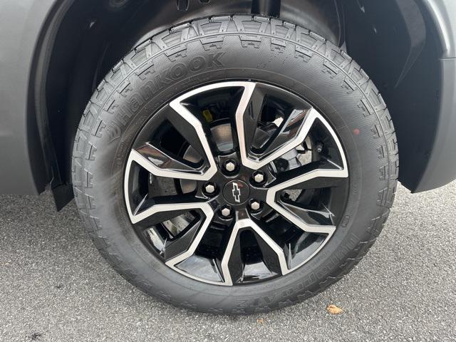 new 2025 Chevrolet TrailBlazer car, priced at $30,780