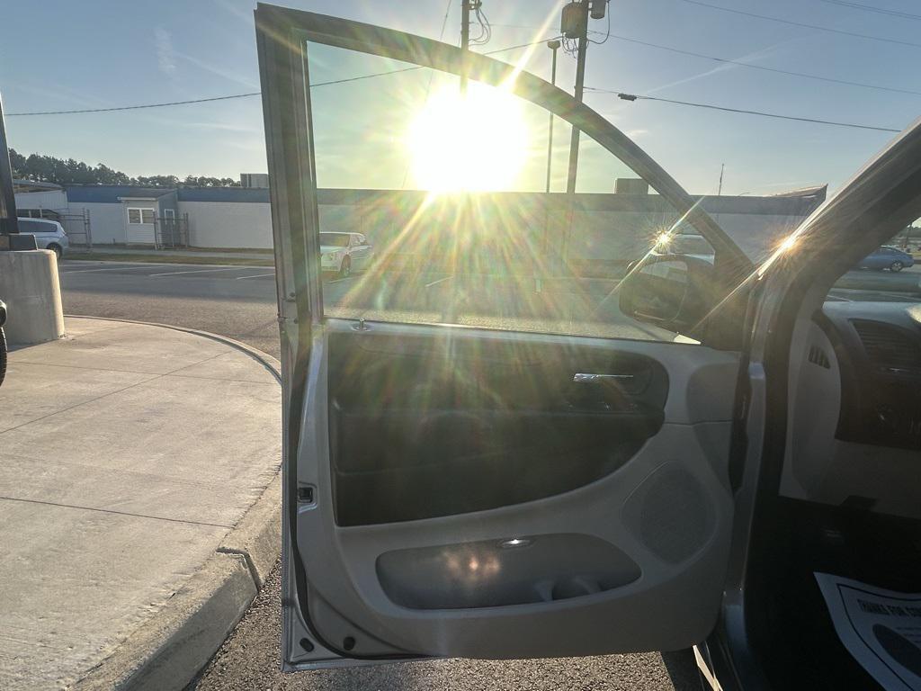 used 2016 Dodge Grand Caravan car, priced at $11,780