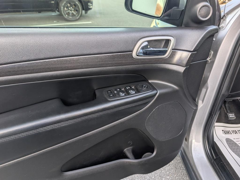 used 2018 Jeep Grand Cherokee car, priced at $15,820