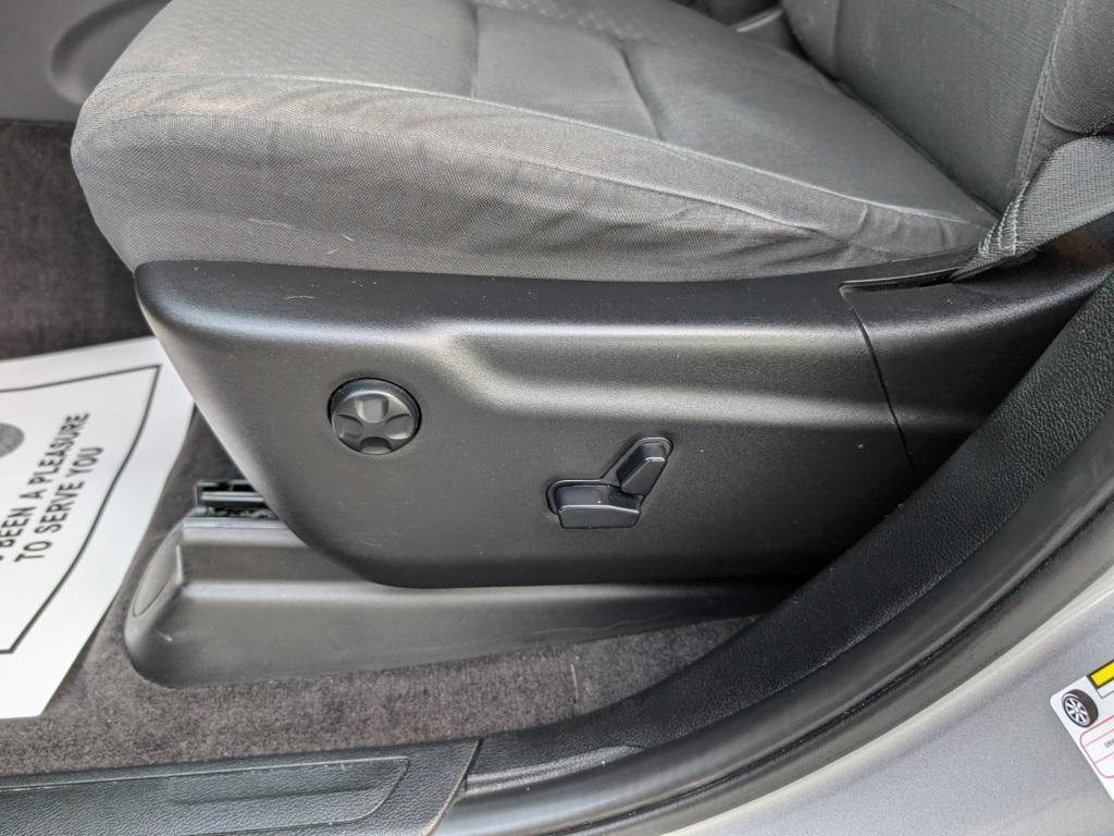 used 2018 Jeep Grand Cherokee car, priced at $15,820