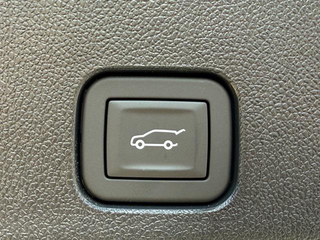 new 2025 GMC Acadia car, priced at $45,340