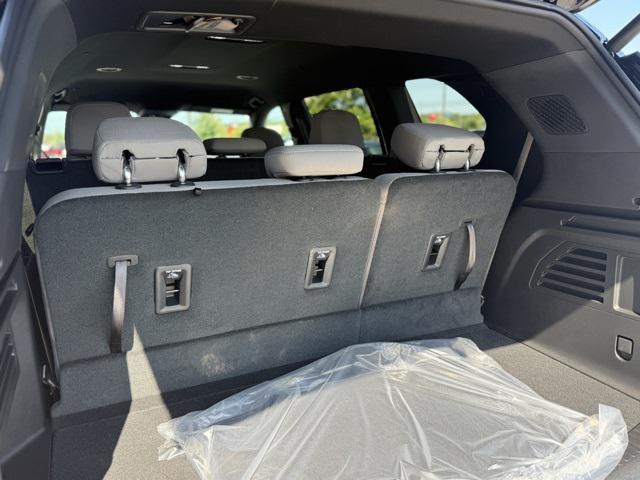 new 2025 GMC Acadia car, priced at $45,340