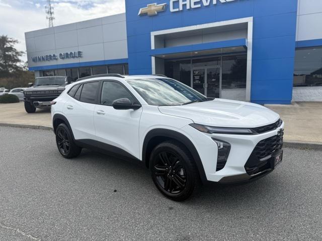 new 2025 Chevrolet Trax car