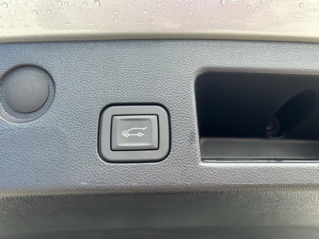 new 2026 Chevrolet Equinox car, priced at $34,438