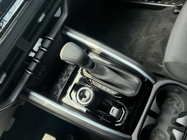 new 2025 Chevrolet Colorado car