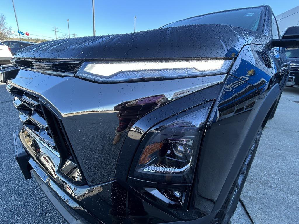 new 2026 Chevrolet Equinox car, priced at $33,384