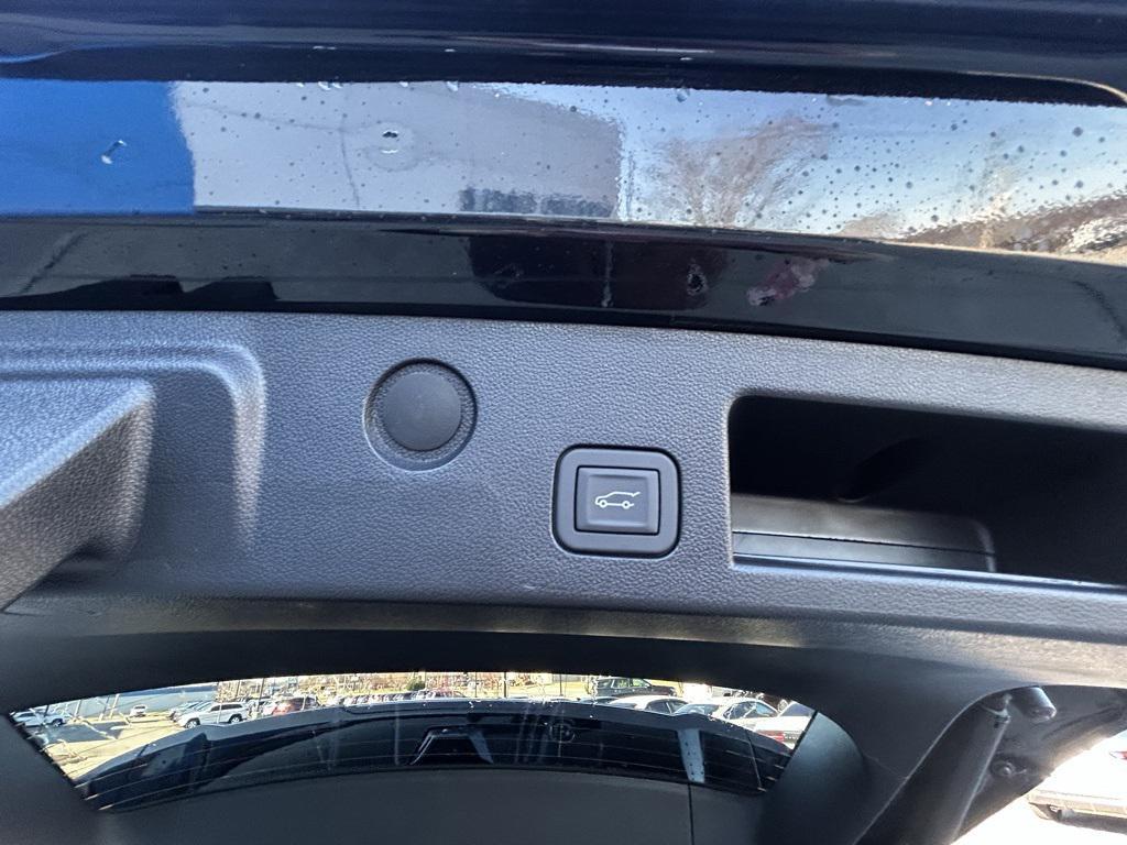 new 2026 Chevrolet Equinox car, priced at $33,384