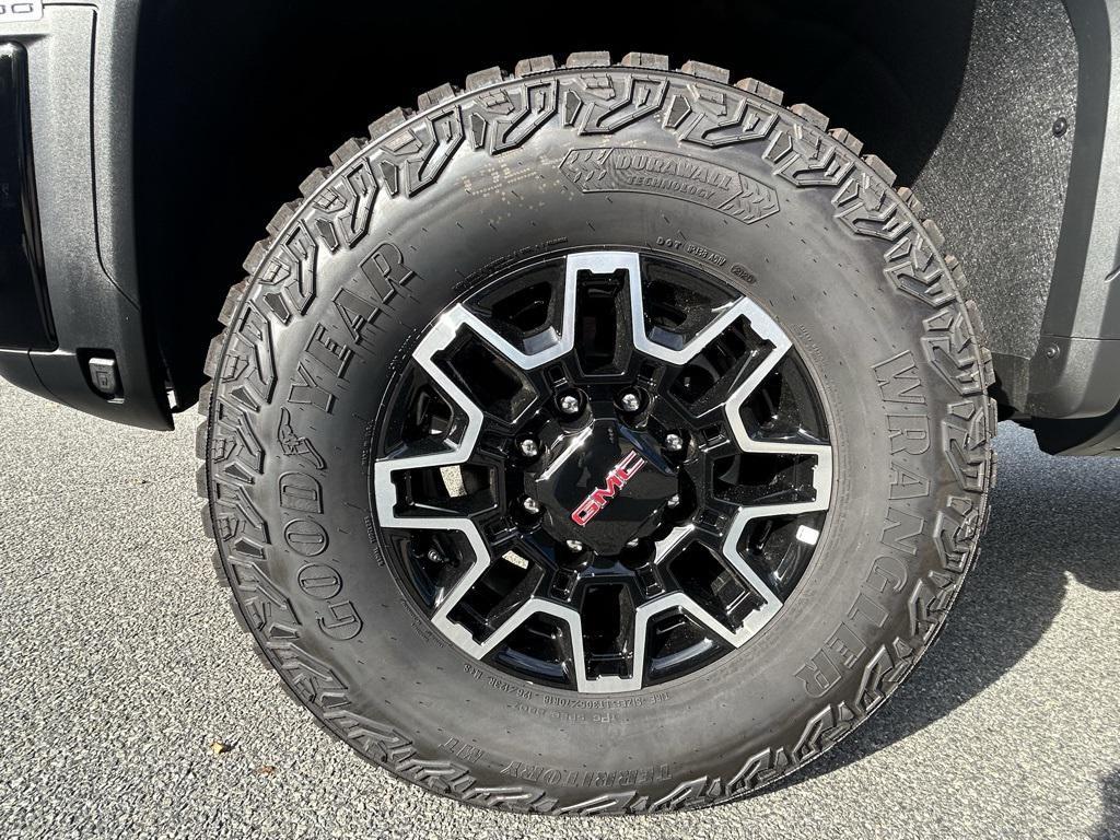 new 2025 GMC Sierra 2500 car, priced at $88,213