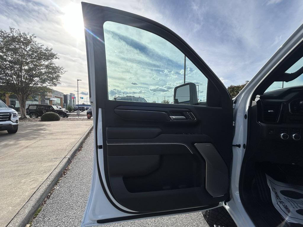 new 2025 GMC Sierra 2500 car, priced at $88,213