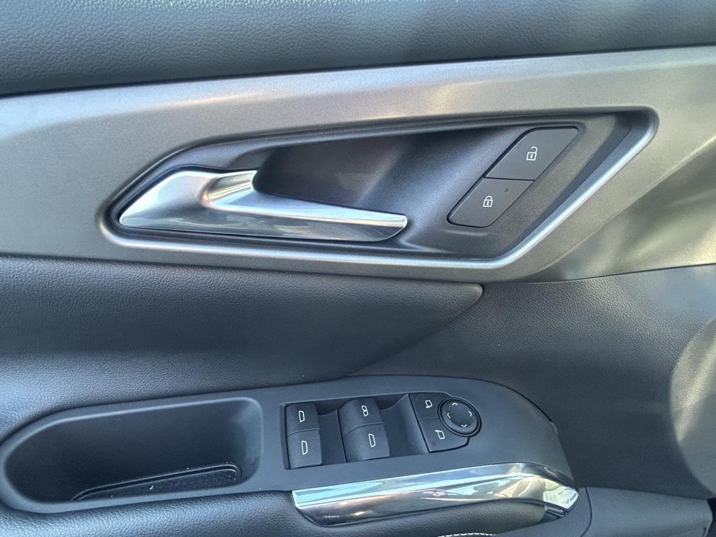 new 2025 Chevrolet Traverse car, priced at $38,938