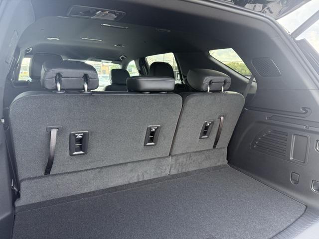new 2025 Chevrolet Traverse car, priced at $46,060