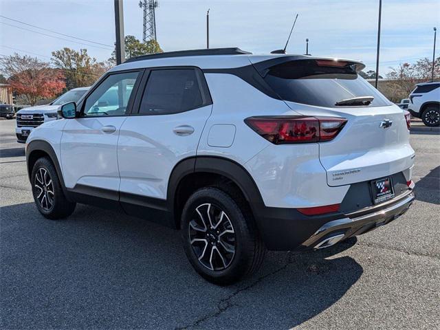 new 2025 Chevrolet TrailBlazer car, priced at $32,651