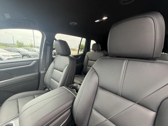 new 2025 GMC Acadia car