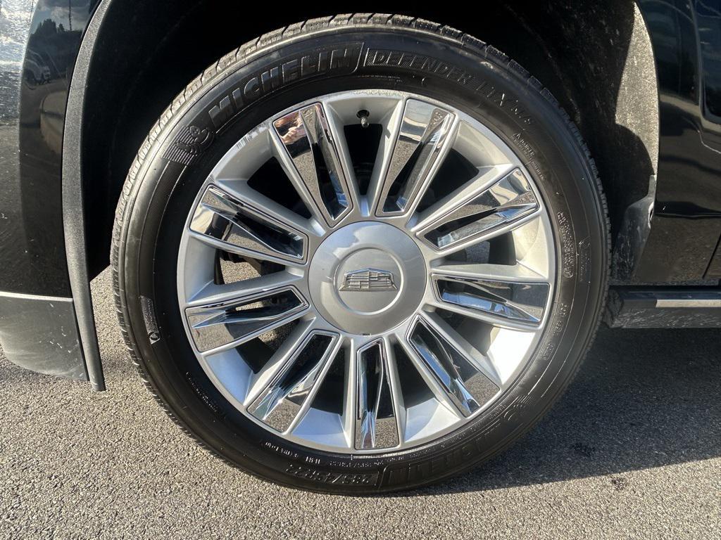 used 2016 Cadillac Escalade ESV car, priced at $20,980