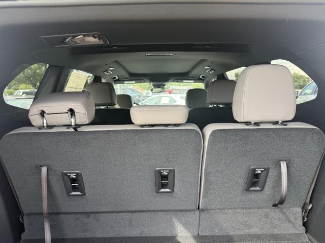 new 2025 GMC Acadia car, priced at $50,079