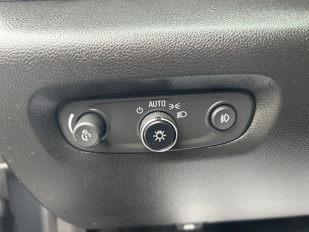 used 2018 Chevrolet Traverse car, priced at $15,960