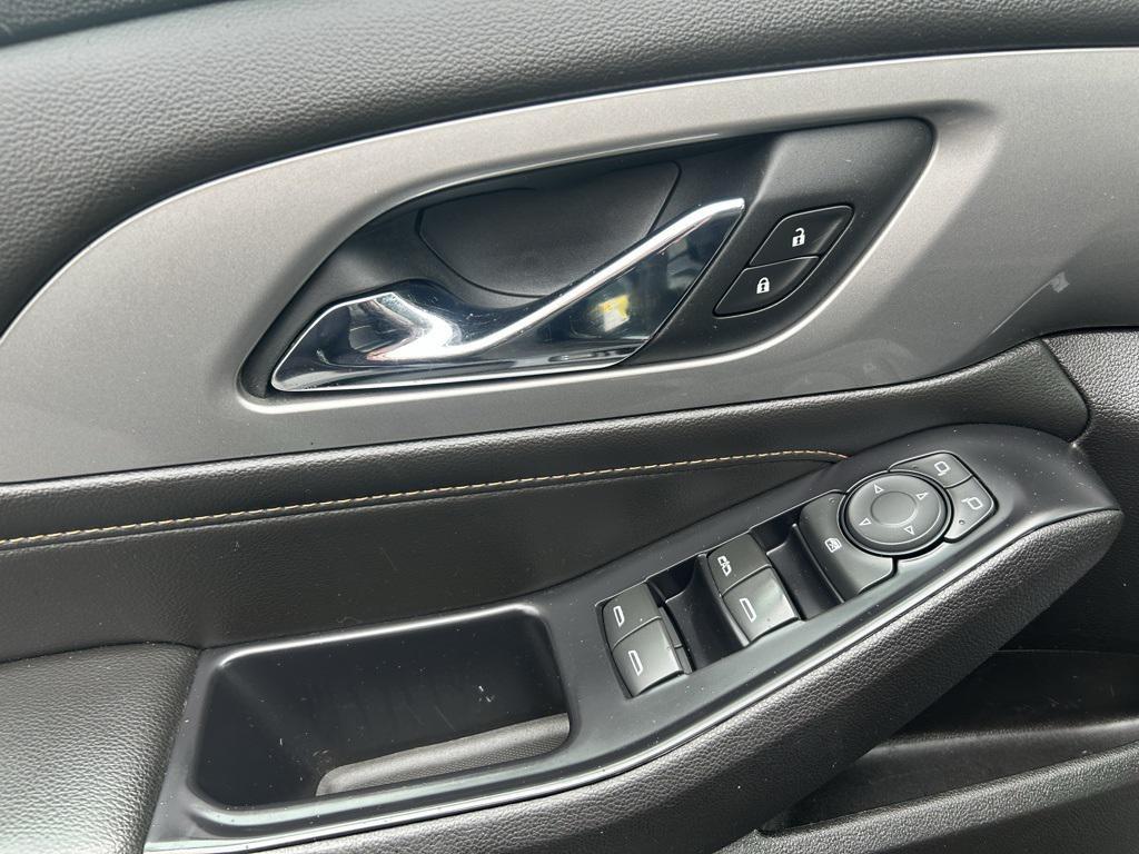 used 2018 Chevrolet Traverse car, priced at $15,960