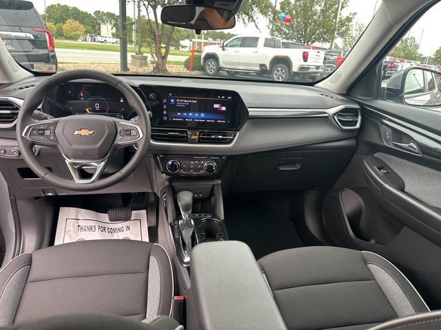 new 2025 Chevrolet TrailBlazer car, priced at $28,580