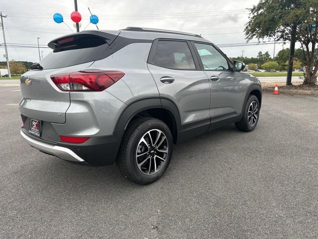 new 2025 Chevrolet TrailBlazer car, priced at $28,580