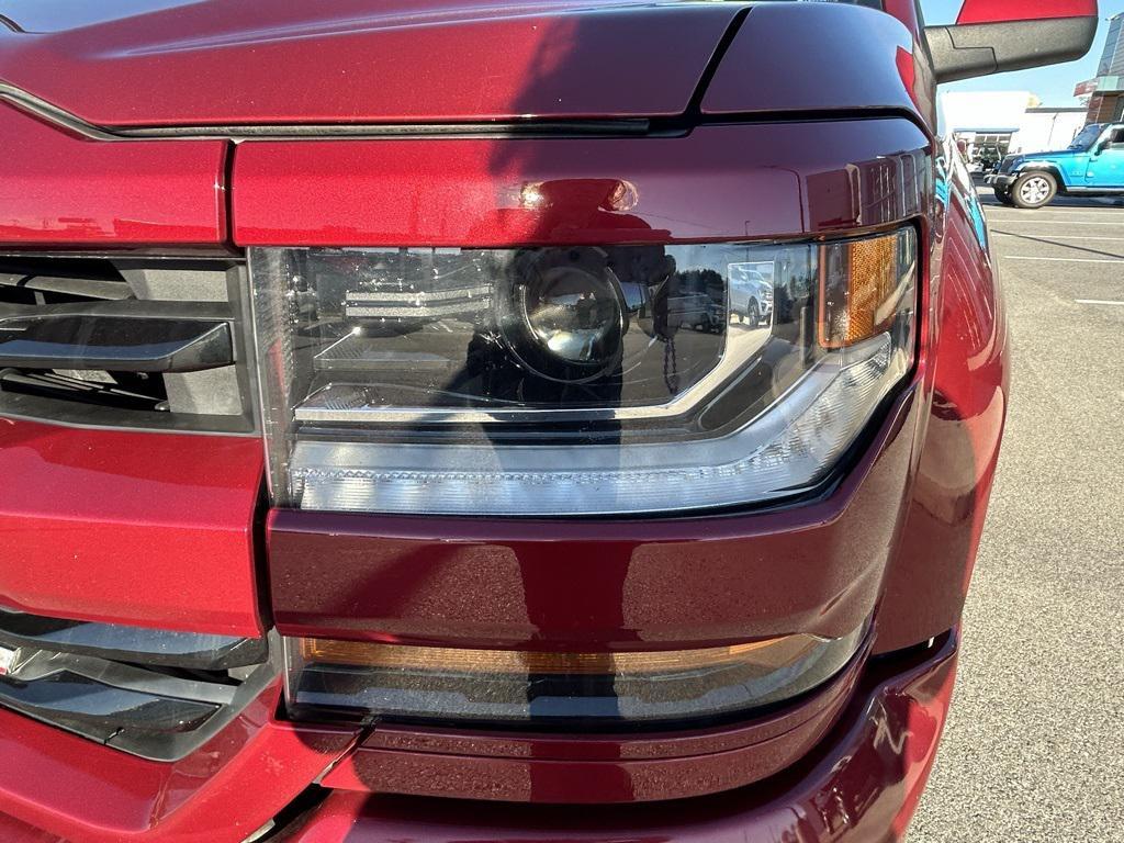 used 2018 Chevrolet Silverado 1500 car, priced at $30,437