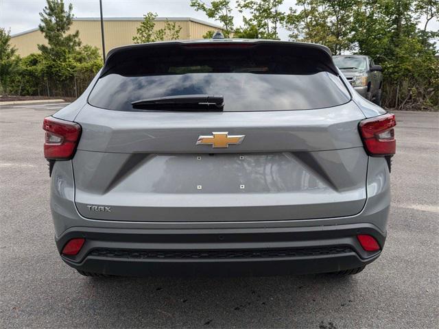 new 2025 Chevrolet Trax car