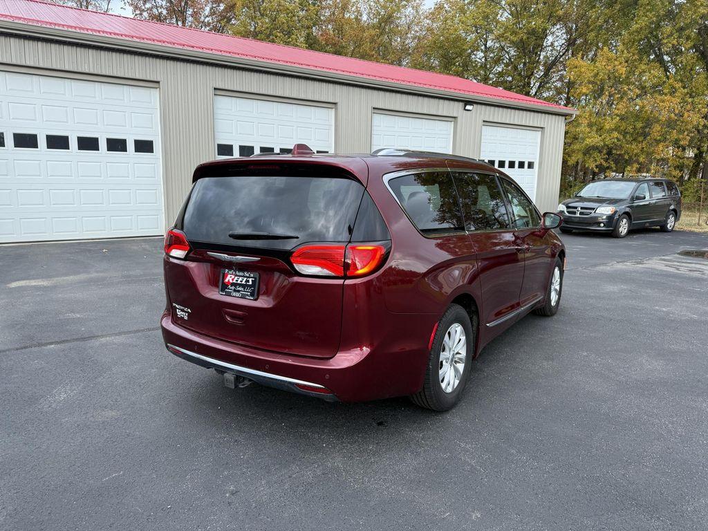 used 2018 Chrysler Pacifica car, priced at $11,793