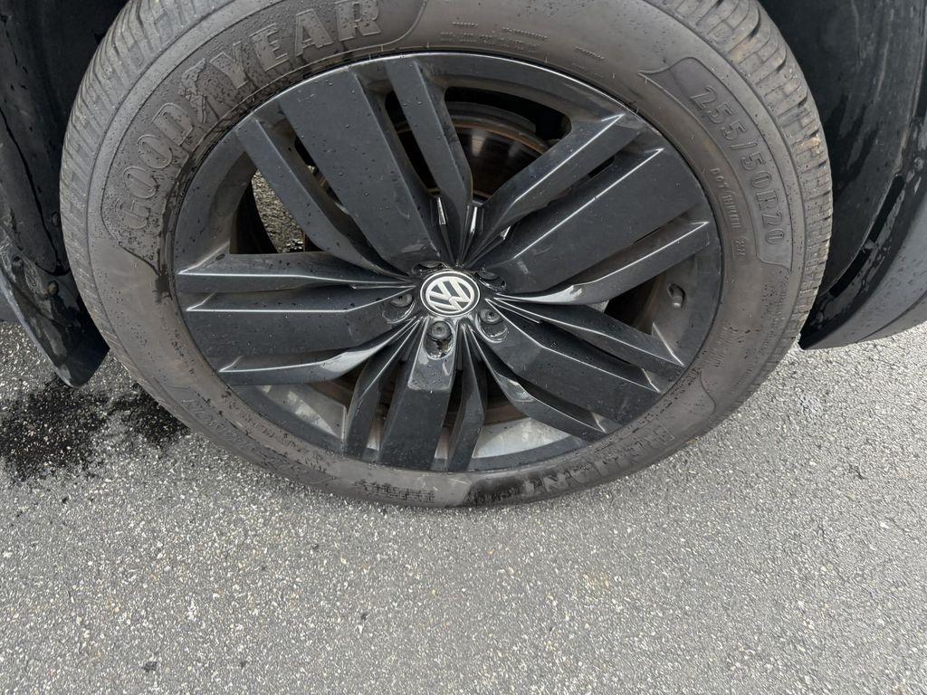 used 2018 Volkswagen Atlas car, priced at $13,900