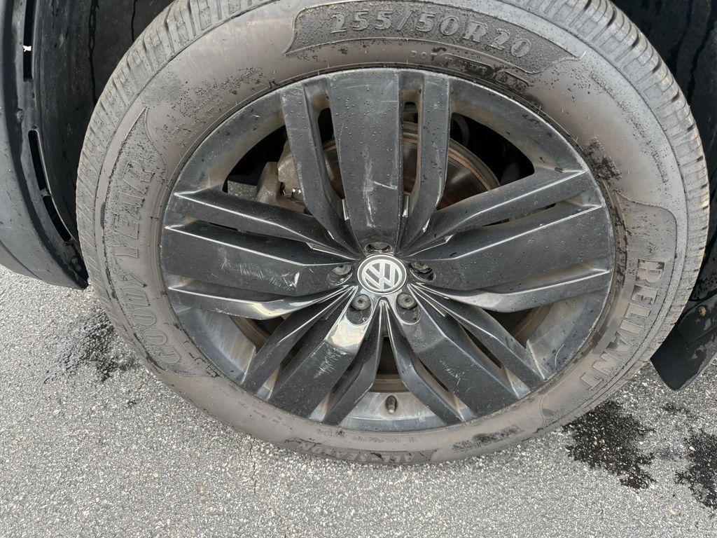 used 2018 Volkswagen Atlas car, priced at $13,900