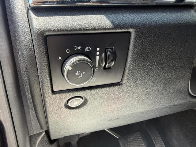 used 2015 Jeep Grand Cherokee car, priced at $13,900