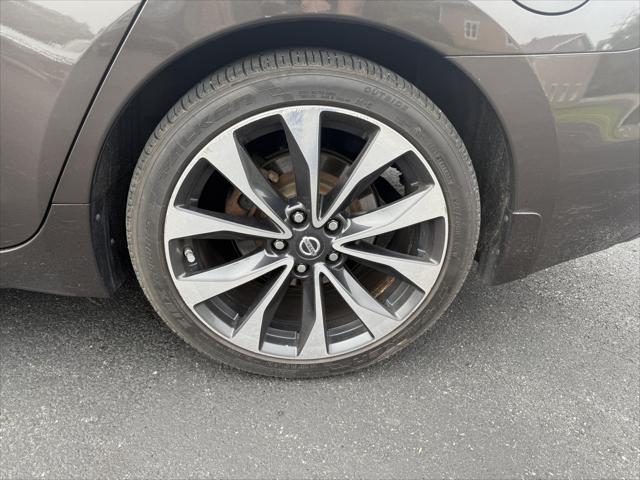 used 2016 Nissan Maxima car, priced at $12,992
