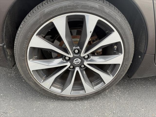 used 2016 Nissan Maxima car, priced at $12,992