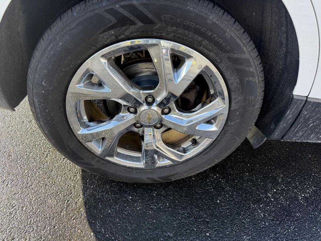 used 2018 Chevrolet Equinox car, priced at $14,884