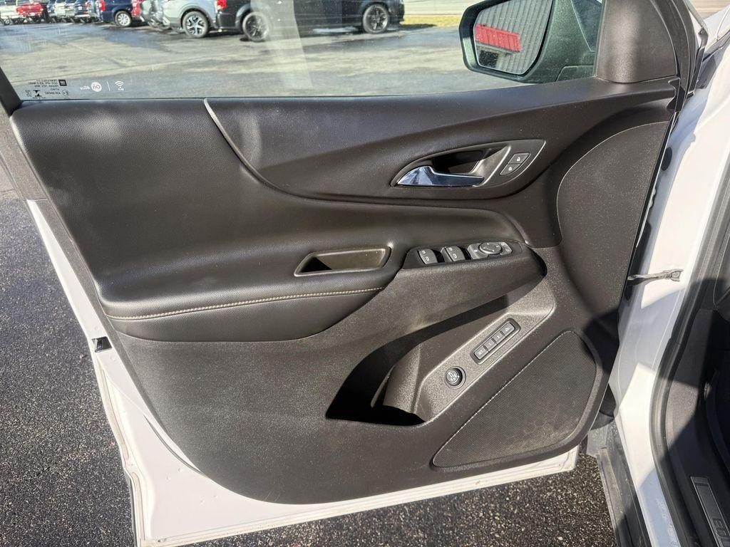 used 2018 Chevrolet Equinox car, priced at $14,884