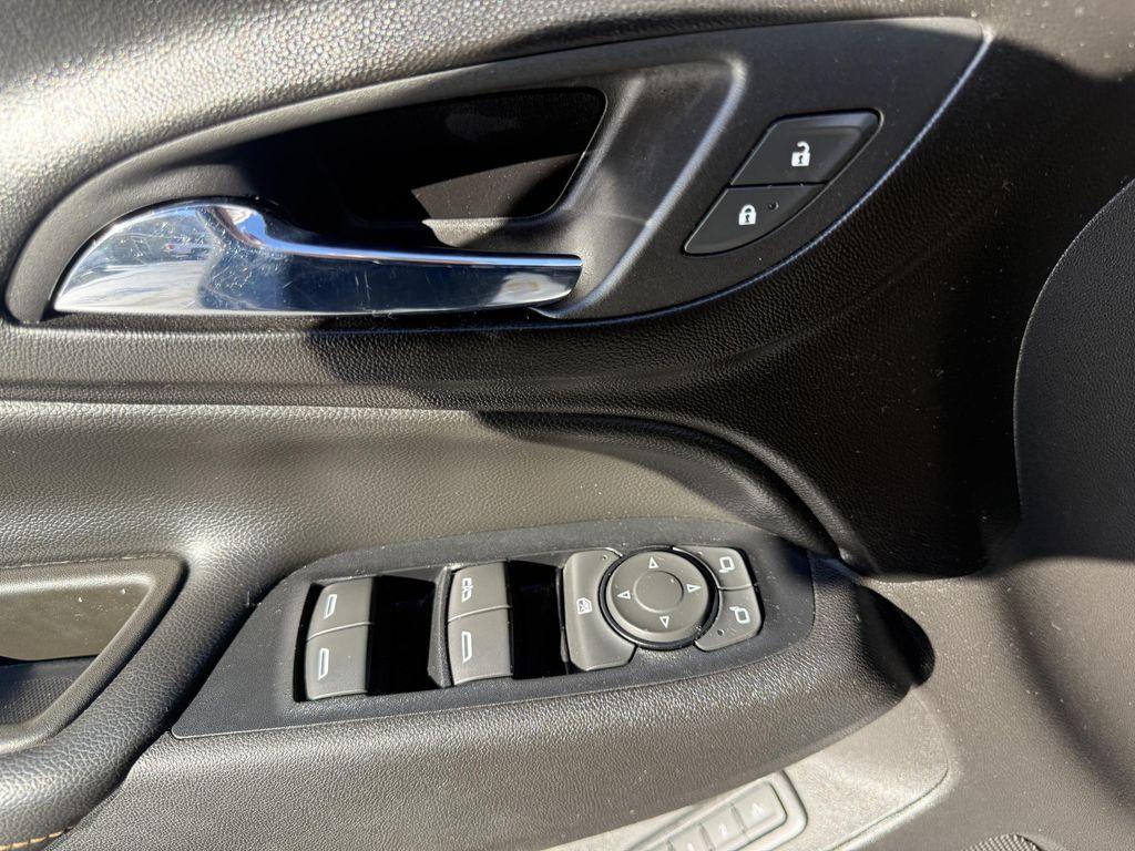 used 2018 Chevrolet Equinox car, priced at $14,884