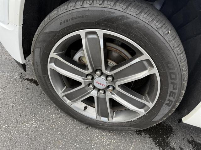 used 2019 GMC Acadia car, priced at $21,998
