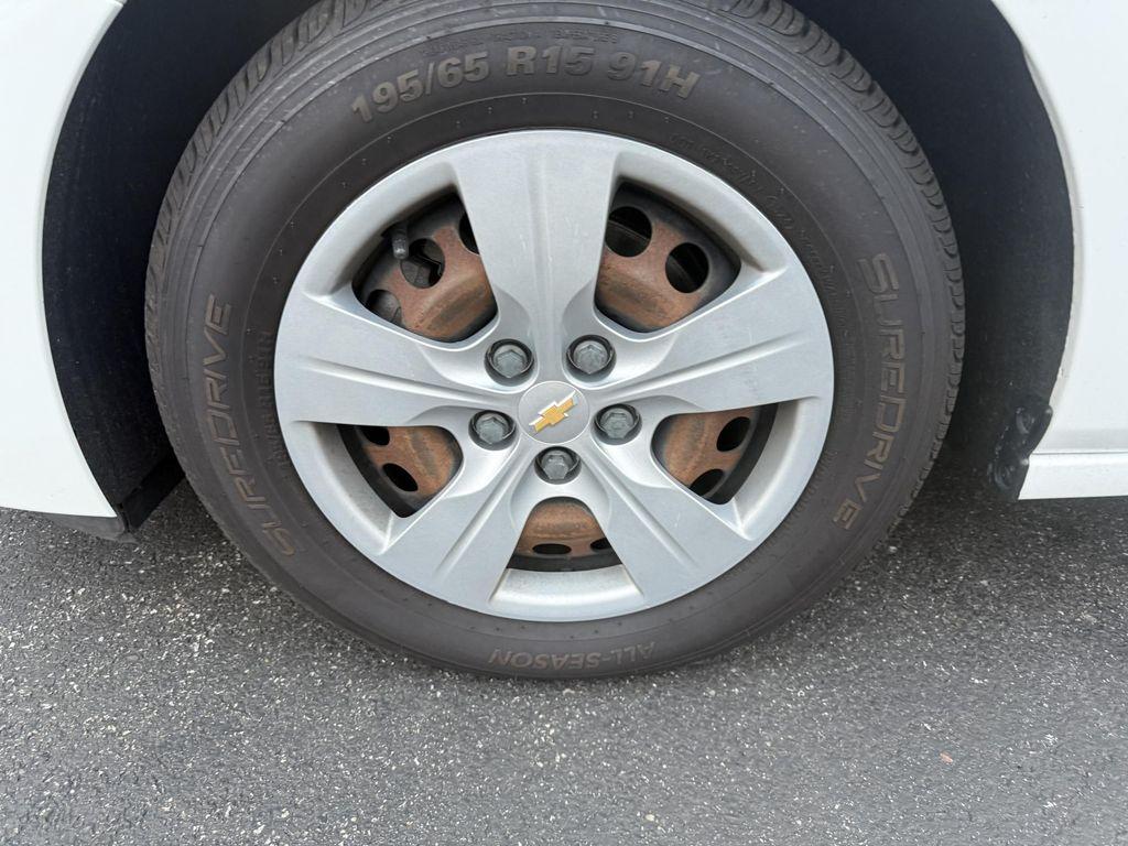 used 2018 Chevrolet Cruze car, priced at $12,000