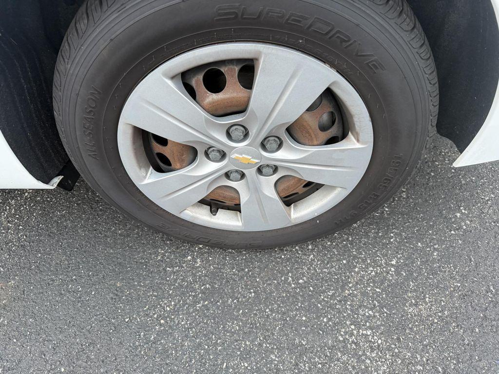 used 2018 Chevrolet Cruze car, priced at $12,000