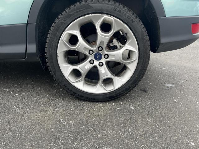 used 2013 Ford Escape car, priced at $9,995