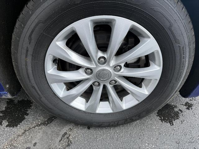used 2018 Chrysler Pacifica car, priced at $12,900