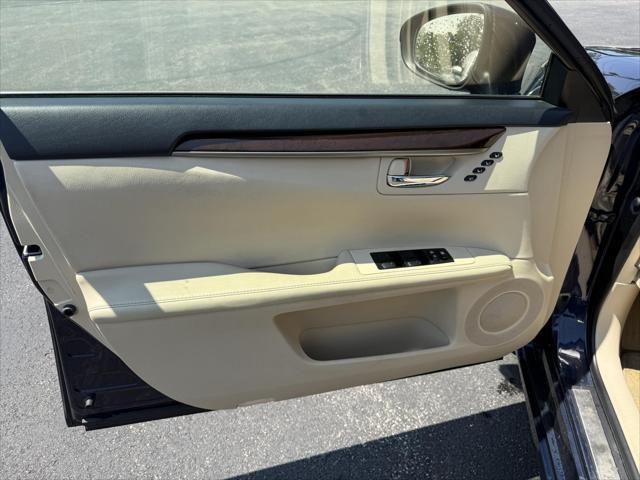 used 2015 Lexus ES 350 car, priced at $14,998