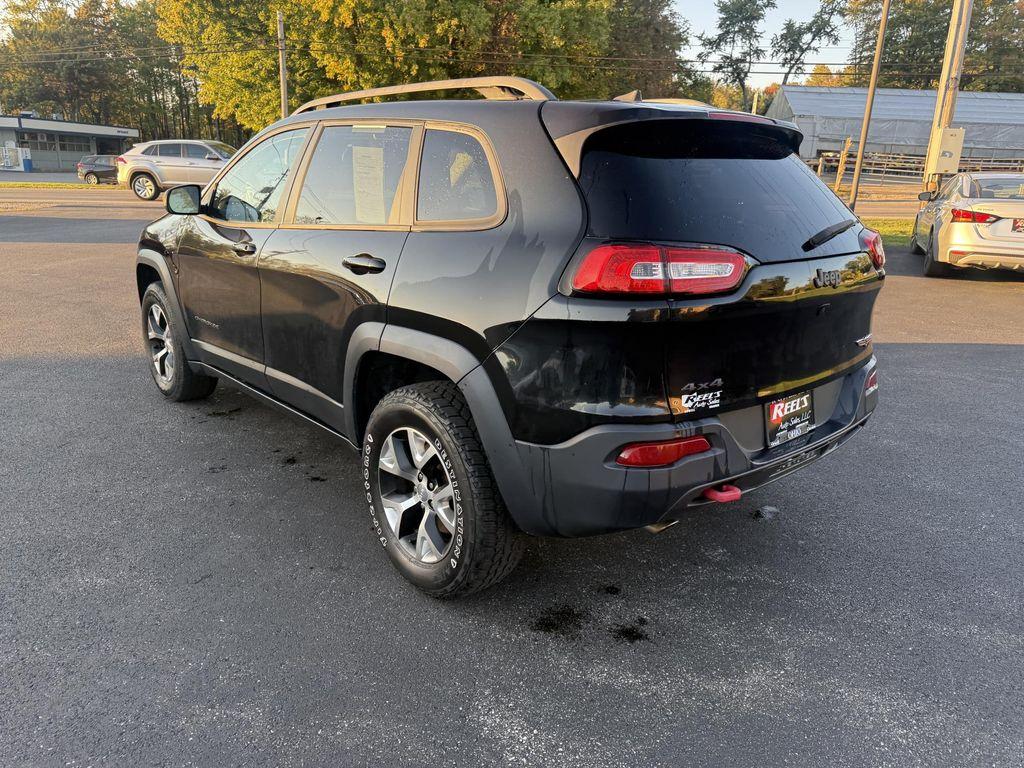 used 2016 Jeep Cherokee car, priced at $13,995