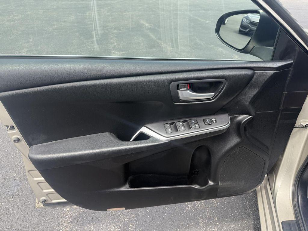 used 2015 Toyota Camry Hybrid car, priced at $12,925
