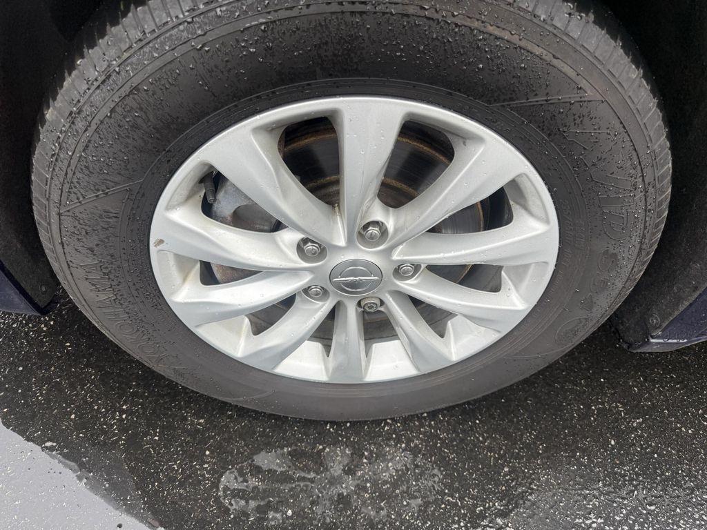 used 2019 Chrysler Pacifica car, priced at $17,993