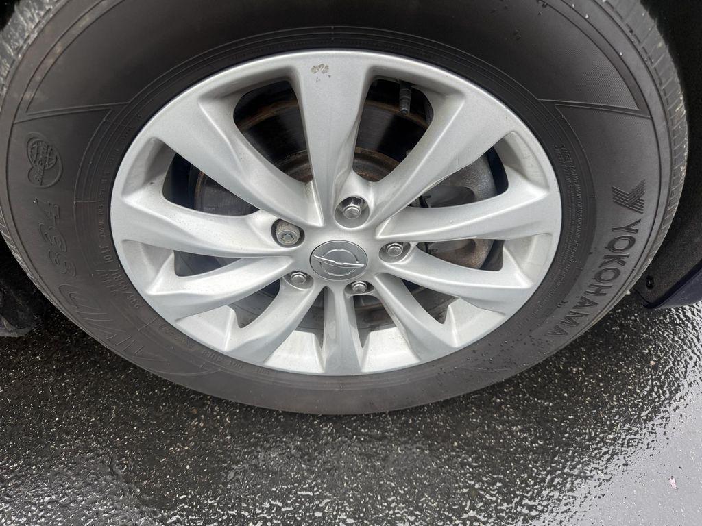 used 2019 Chrysler Pacifica car, priced at $17,993