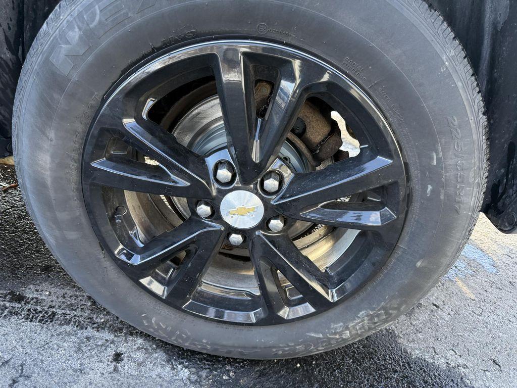 used 2017 Chevrolet Equinox car, priced at $12,995