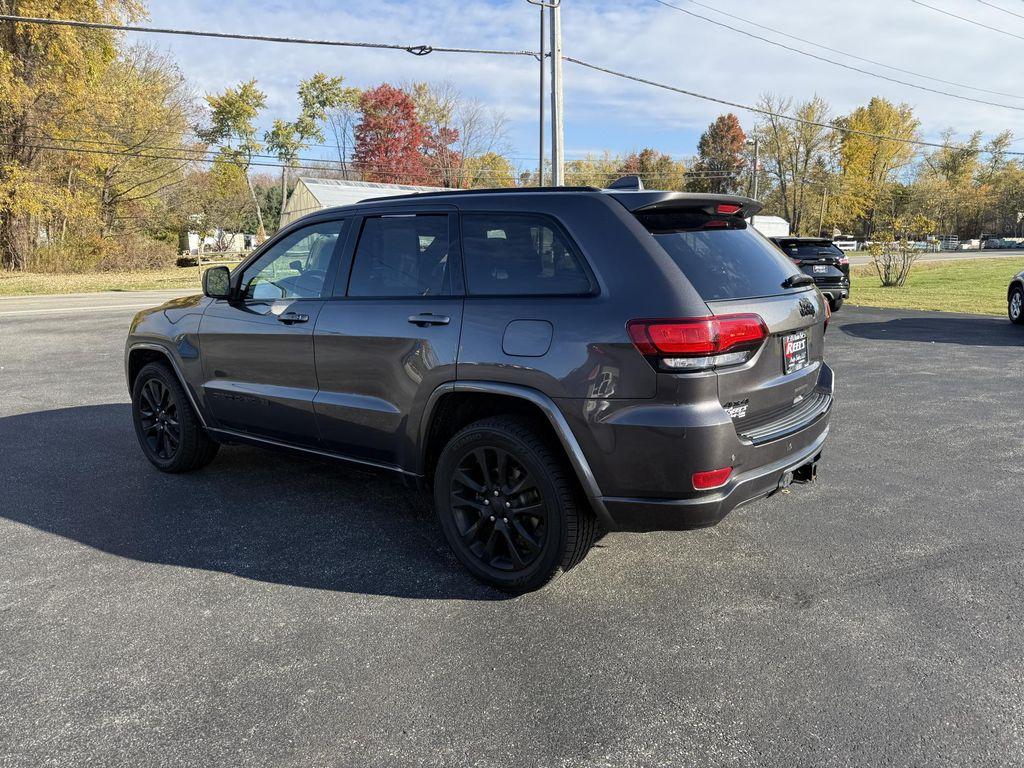 used 2017 Jeep Grand Cherokee car, priced at $15,893