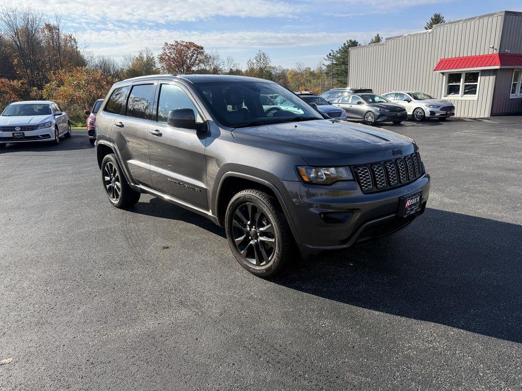 used 2017 Jeep Grand Cherokee car, priced at $15,893